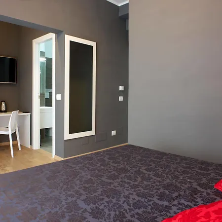 Myhome Hotell 2*